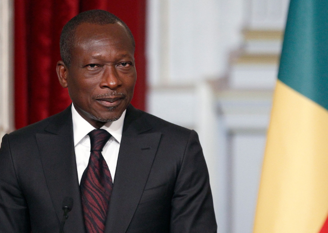 Golpe de Estado frustrado no Benin: dois parentes do presidente presos
