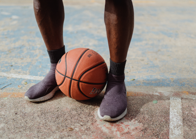 L&rsquo;Espagne naturalise Abraham Juom Maker Bol, prodige du basketball sud-soudanais