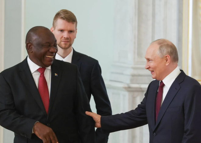 Divergências dentro do governo sul-africano sobre as relações com a Rússia