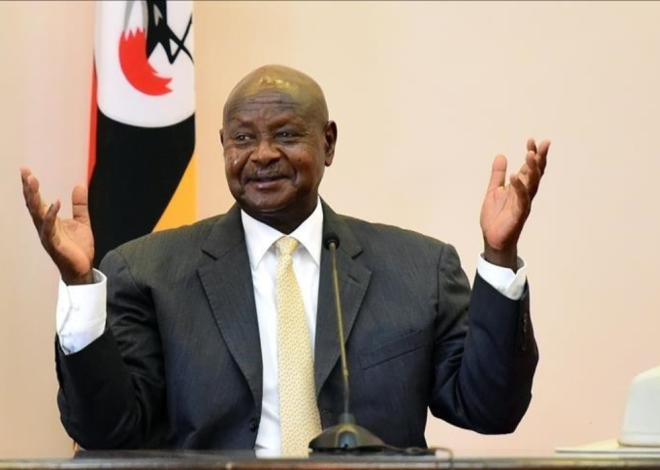 Ouganda : Le président Museveni gracie 19 membres de l’opposition