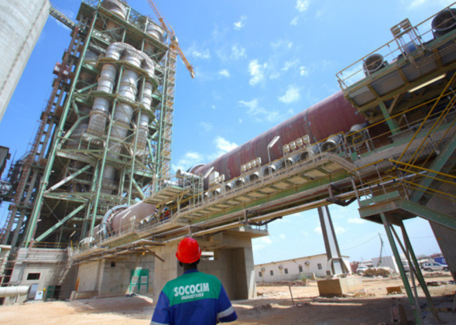 Sénégal : Sococim Obtient un Financement de 75 Millions d’Euros pour Innover avec des Carburants Solaires et Dérivés des Déchets
