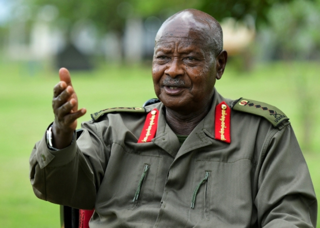Yoweri Museveni visits Juba to ease political tensions