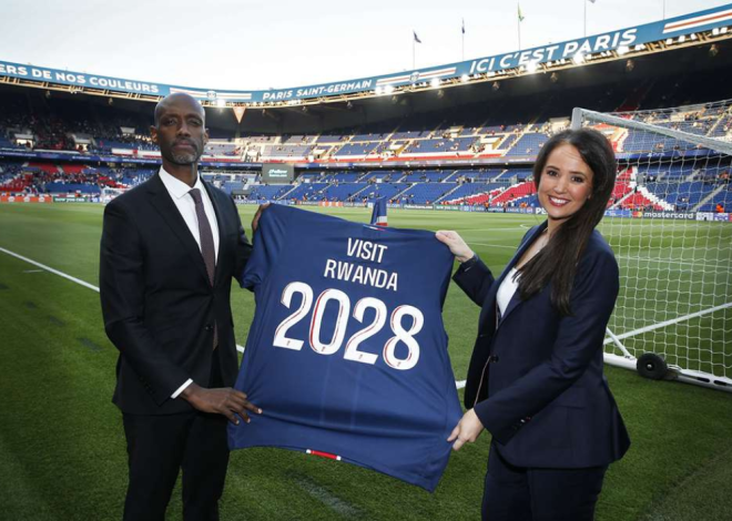 Rwanda et PSG : le partenariat « Visit Rwanda » prolongé jusqu&rsquo;en 2028 malgré les controverses