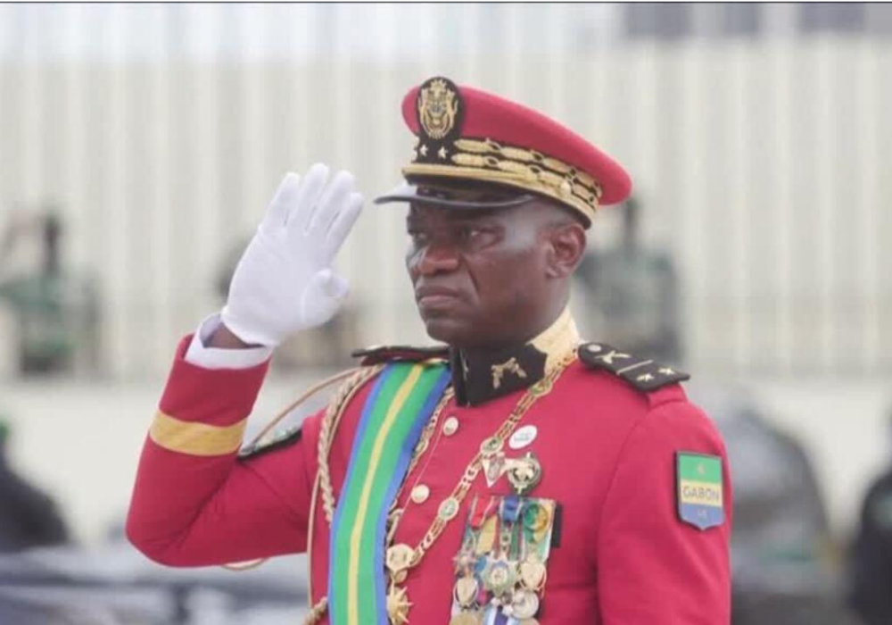 Gabon : Brice Oligui Nguema prête serment et devient officiellement président de la République