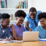 Côte d’Ivoire : miser sur l’entrepreneuriat étudiant pour lutter contre le chômage des jeunes diplômés