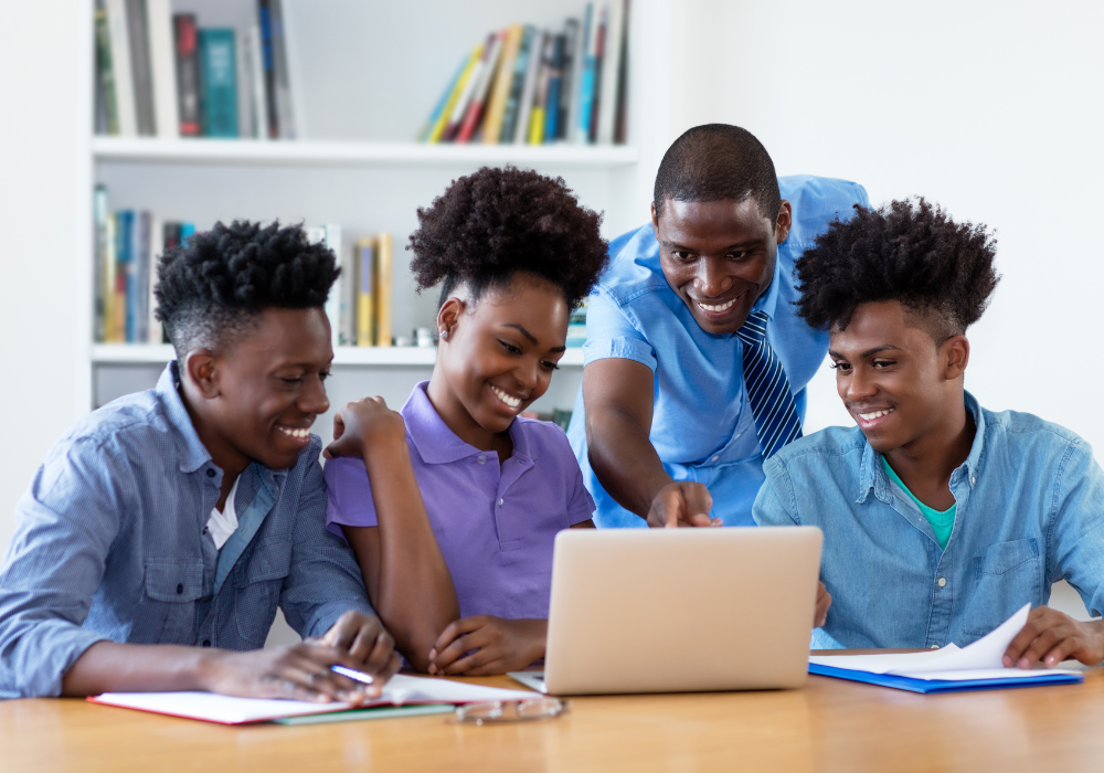 Côte d’Ivoire : miser sur l’entrepreneuriat étudiant pour lutter contre le chômage des jeunes diplômés