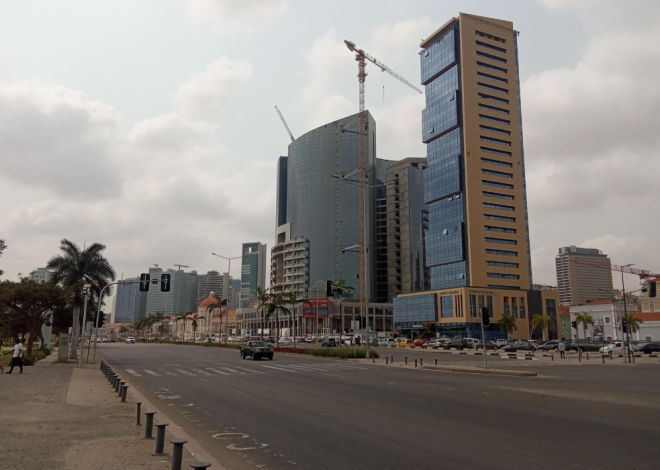 Angola : Le FMI abaisse ses prévisions de croissance à 2,4 % pour 2025