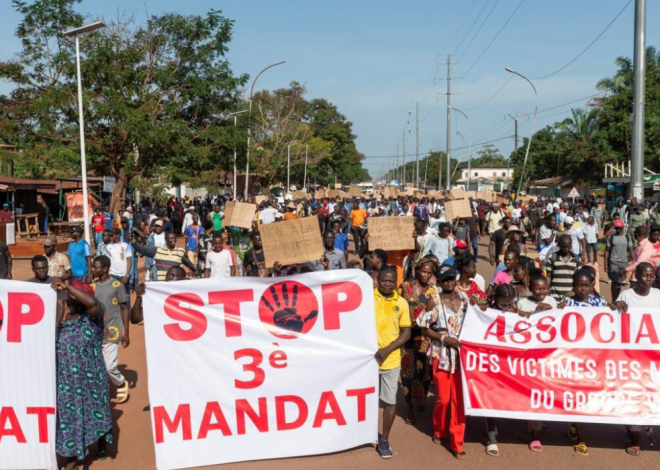 Centrafrique : un meeting de l’opposition bloqué par un groupe de jeunes à Bangui