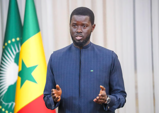 Sénégal : Diomaye Faye apaise les tensions après les critiques de Sonko