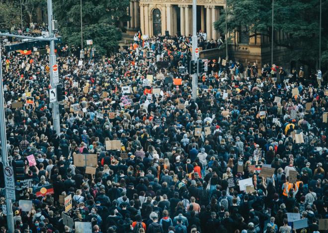 Kenya : Mort d’un vendeur de rue blessé lors des manifestations contre la brutalité policière