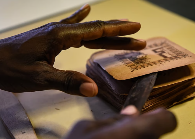 Mali : les autorités entament la restitution des manuscrits de Tombouctou