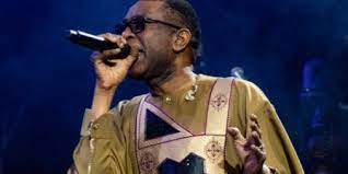 DIVERSION REJETEE : YOUSSOU NDOUR, UN TEMPO SANS FAUSSE NOTE